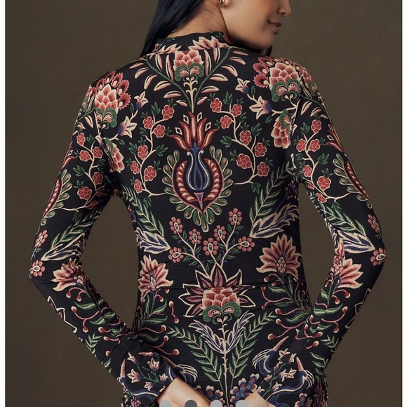 FARM Rio Multicolor Floral top - Picture 3 of 6